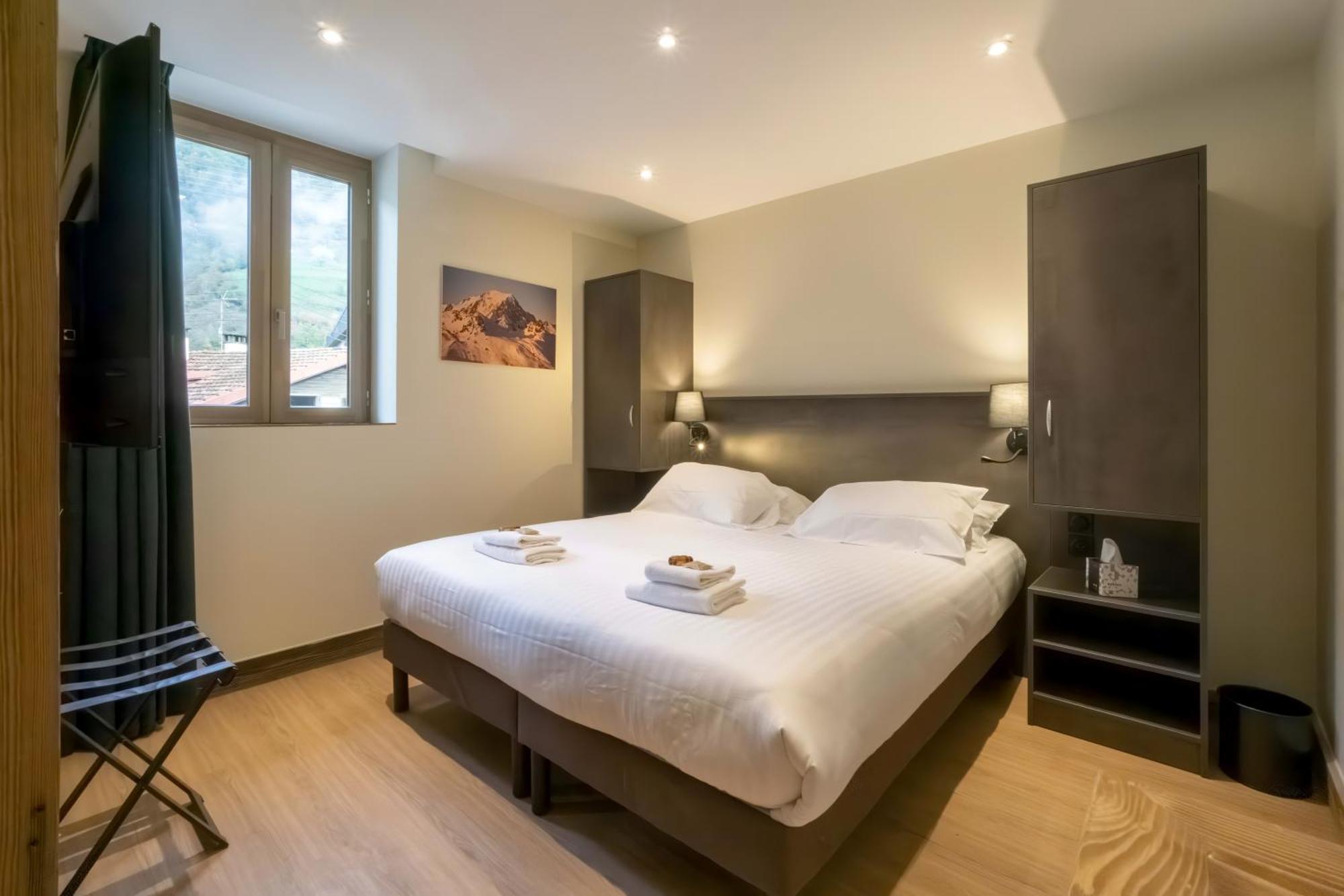 Hostellerie Du Petit Saint Bernard Bourg-Saint-Maurice Buitenkant foto