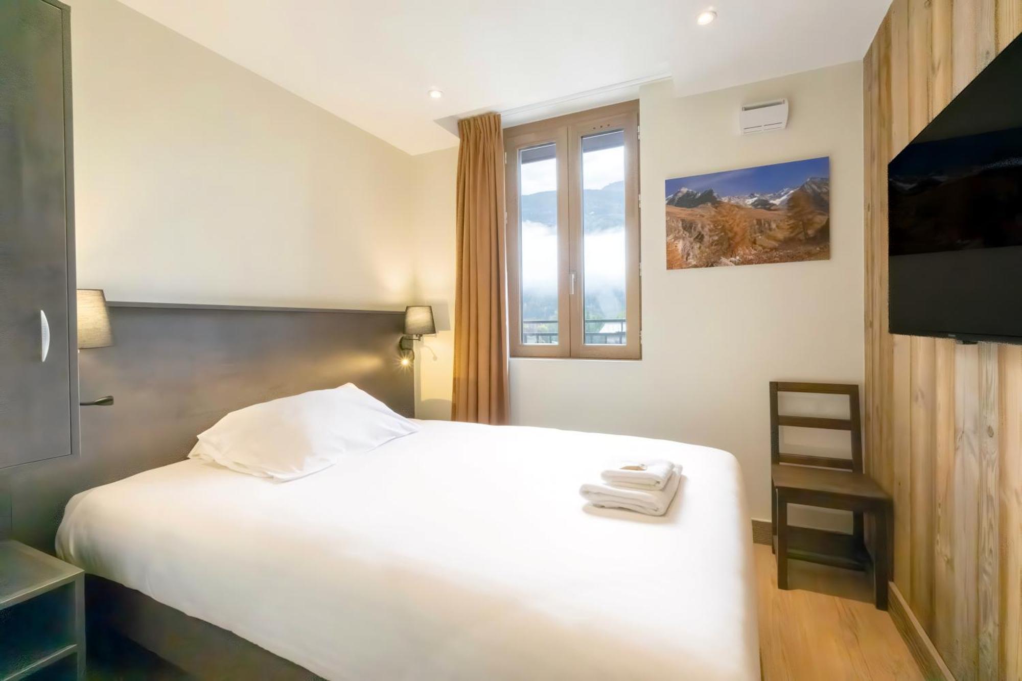Hostellerie Du Petit Saint Bernard Bourg-Saint-Maurice Buitenkant foto